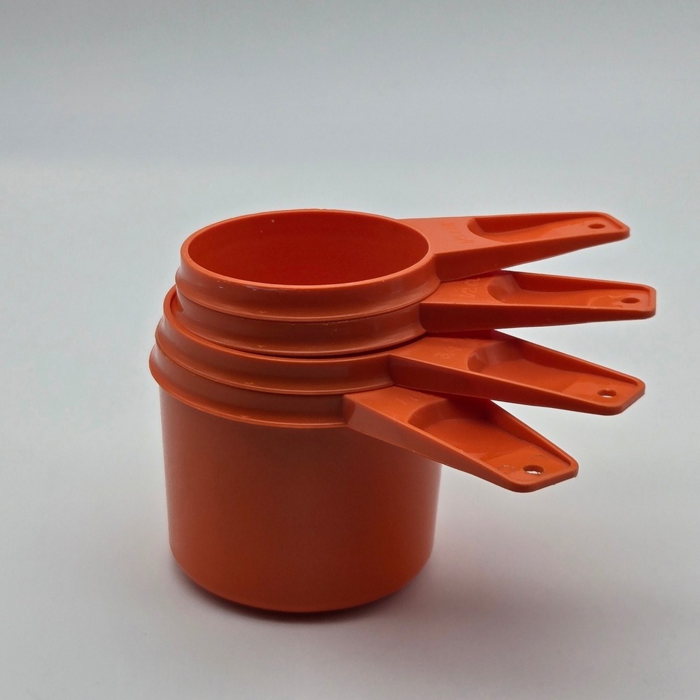 Vintage‎ Tupperware Orange Nesting Measuring Cups Set of 4 USA